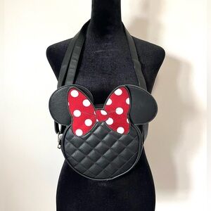 Disney Minnie Mouse Bioworld Shoulder Crossbody Bag Purse Black Quilted Red Bow